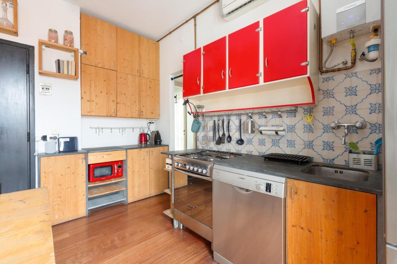With Huge Terrace- Calvairate District Apartment *